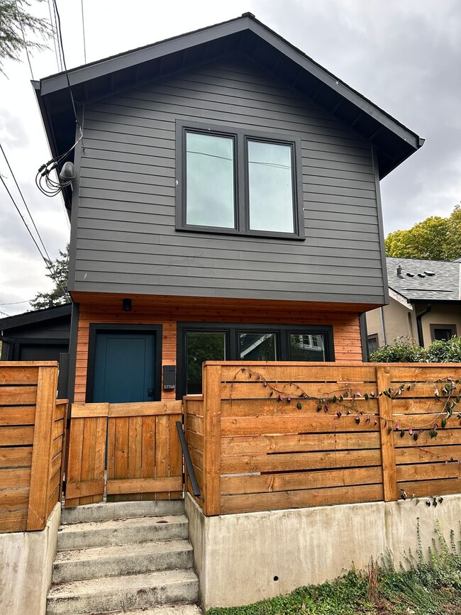 Photo - Like-New ADU in NE Portland!