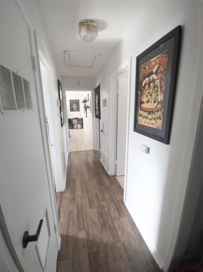 Photo - 1616 Glencrest Dr