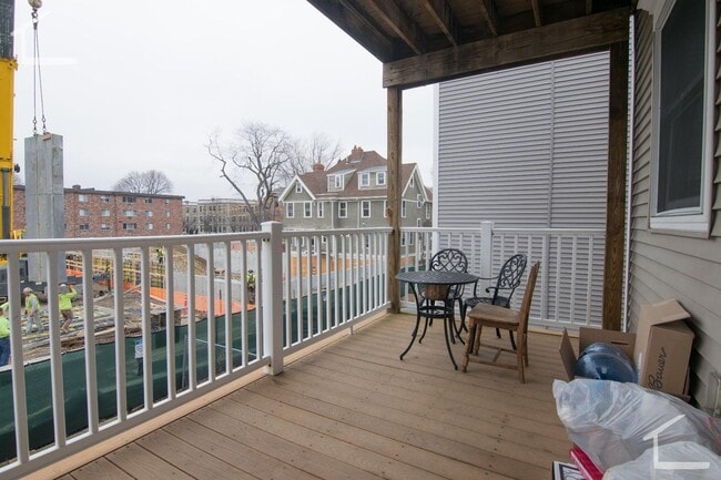 Photo - Modern 3-bed 2-bath Packard's Corner