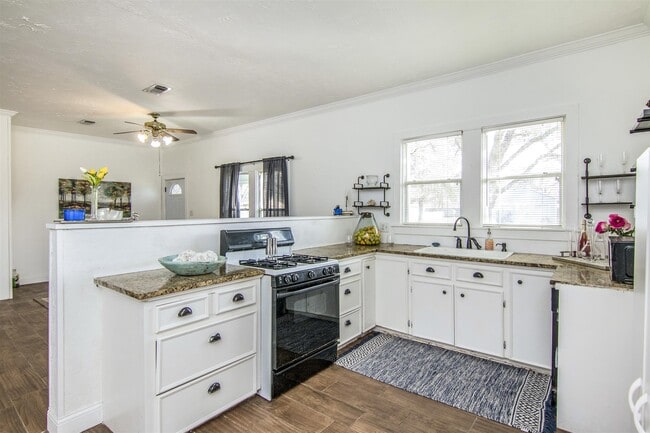 Photo - 11844 13th St