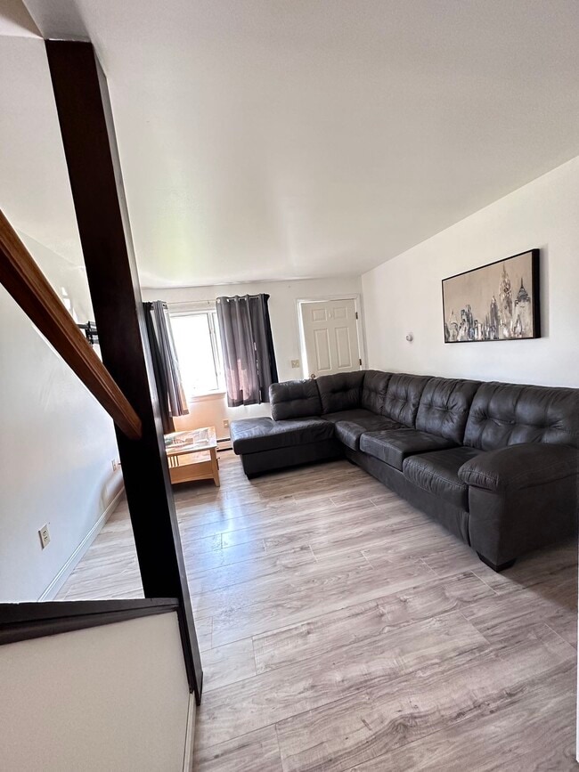 Living room - 29 Renihan Mdws Condo Unit 29