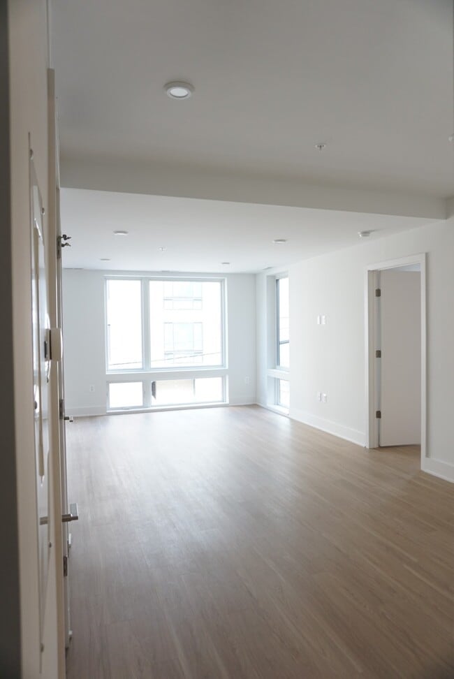 Photo - 1761 P St NW Unidad 202