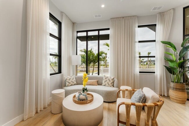 Photo - Siesta Lakes