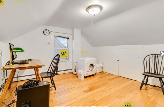 Photo - 303 Elm St Unit 2