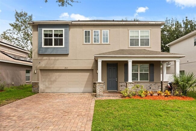 2813 Roseglen Way