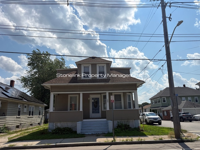 Photo - 1880 Smith St Unit 2