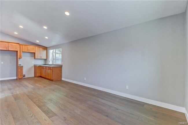 Photo - 409 Olive St