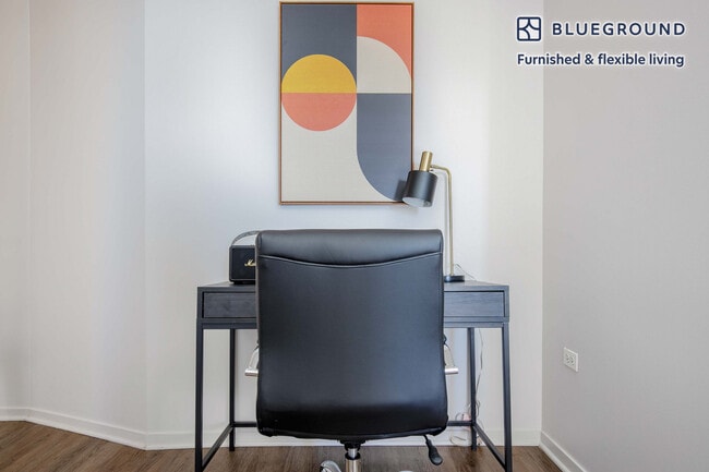 Photo - 30 E Roosevelt Rd Unidad SI FL7-ID805