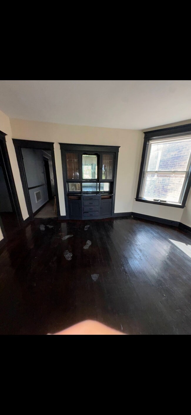 Photo - 2134 S Marshall Blvd Unit 1