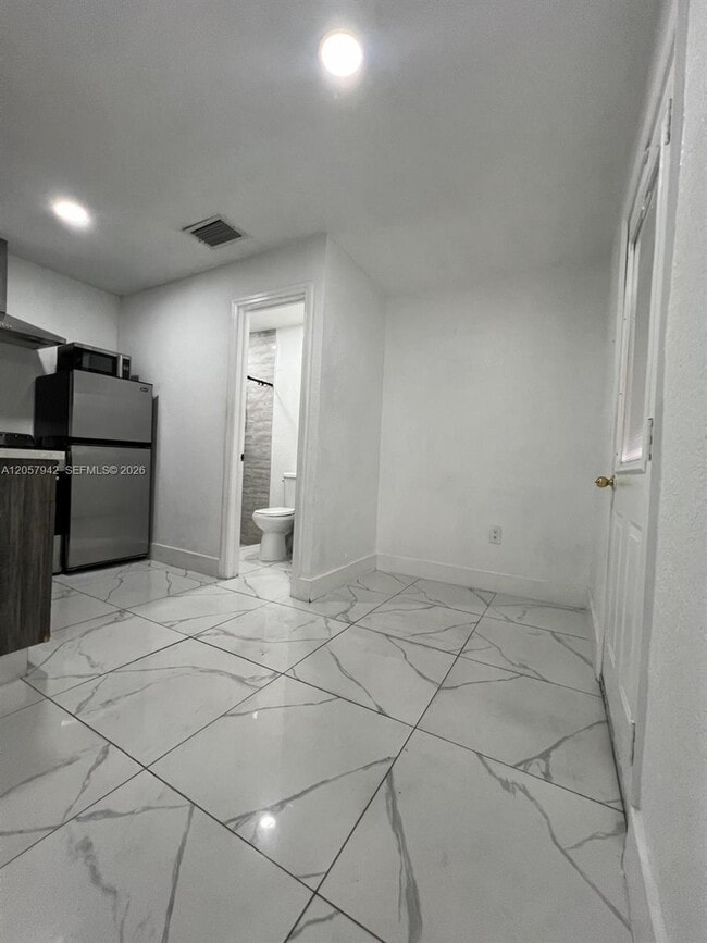 Photo - 15010 NE 7th Ave