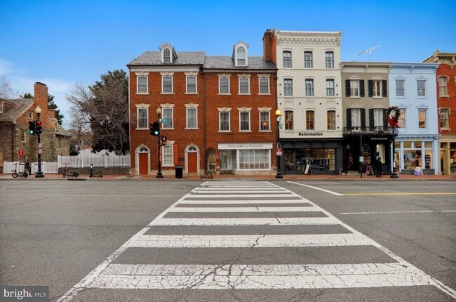 Photo - 3039 M St NW Apartment Unit 4