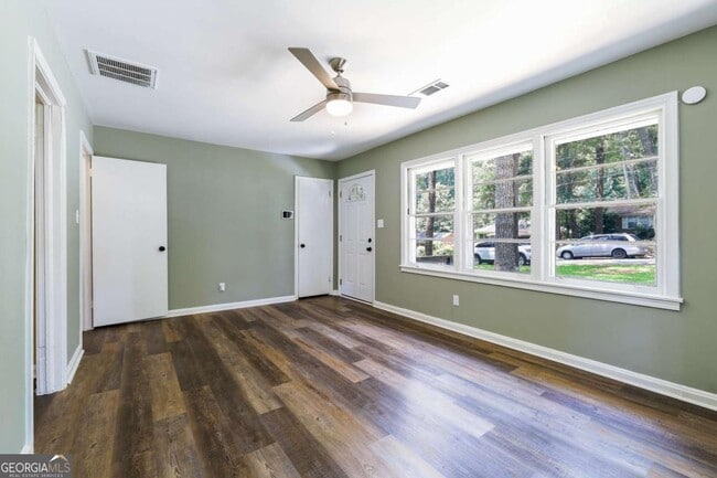 Photo - 2288 Polar Rock Ave SW
