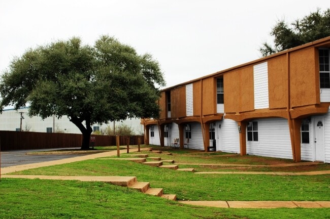 Photo - 127 Sunnydale St