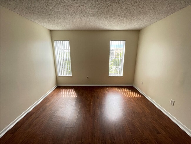 Photo - 2800 NW 56th Ave Unit F403