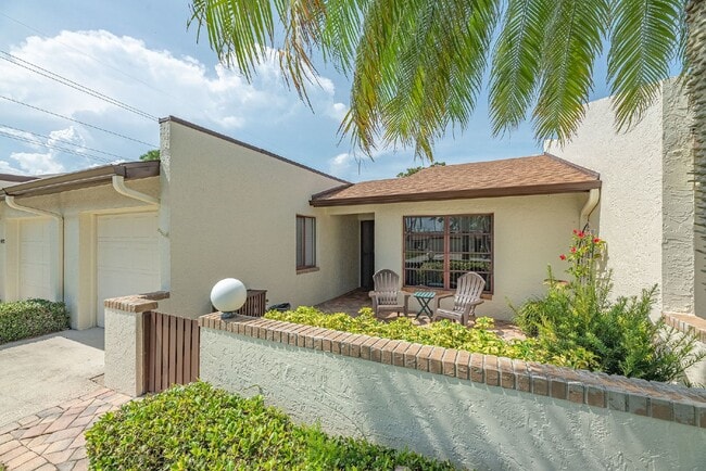 Photo - Fully furnished Beachside townhome