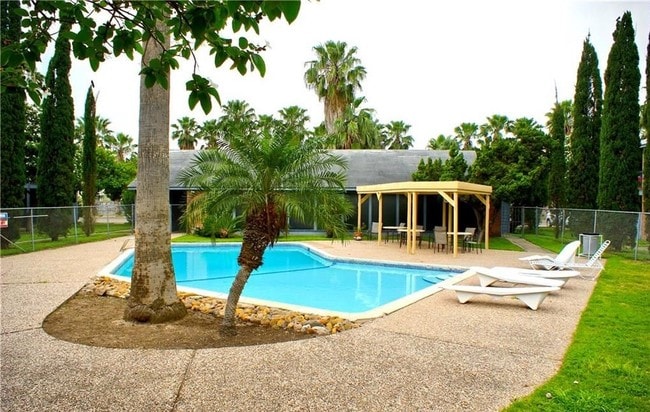 Palms Apartments