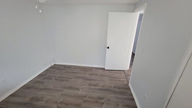 Photo - 2130 Wonderwin St