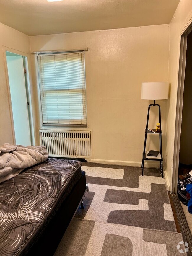 Building Photo - Cozy 1 bedroom in Shadyside Unit B35 Rental
