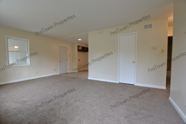 Photo - 201 Luana Rd