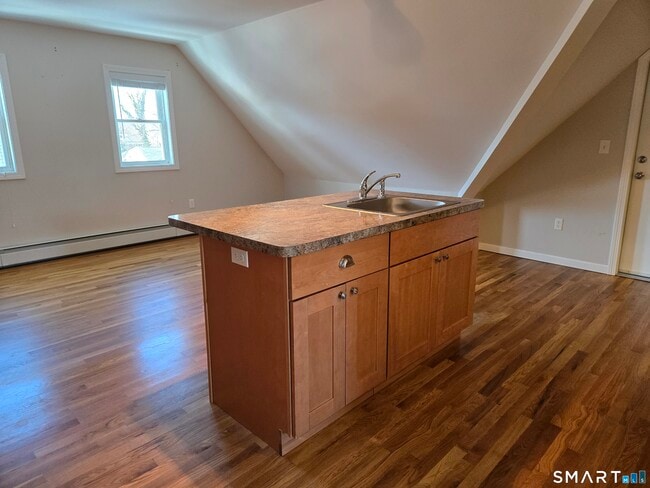 Photo - 674 Main St Unit 3