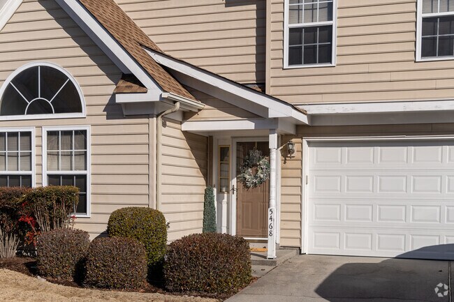 Photo - Witchduck Lake Condominiums