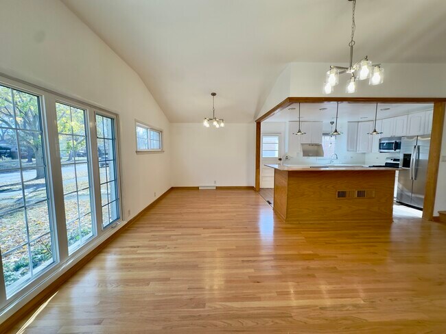 Photo - 9910 Crawford Ave