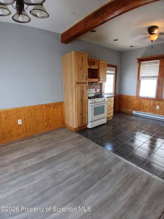 Photo - 47 E Parker St