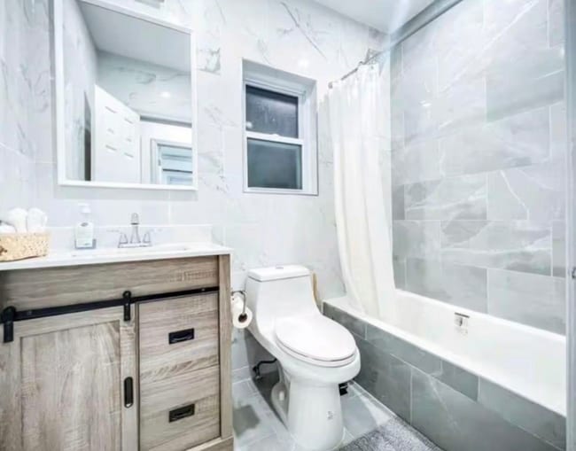 Photo - 188-25 Keeseville Ave