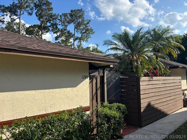 Photo - 1289 Periwinkle Pl