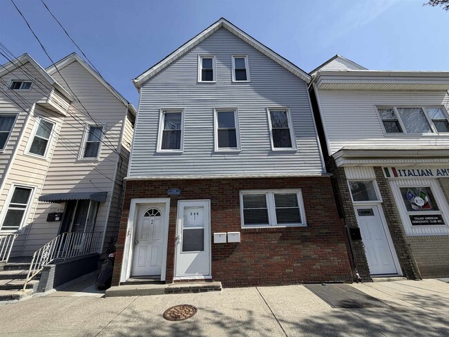 Building Photo - 528 John F. Kennedy Blvd Unit 1