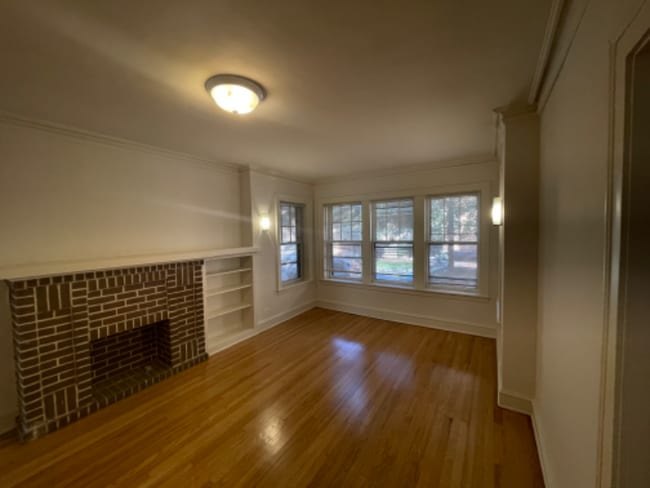 2145 W Chase Ave Unit 2