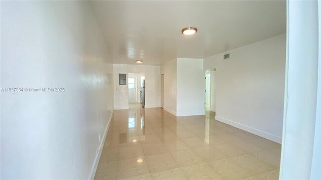 Photo - 8227 Crespi Blvd Apartment Unit 1