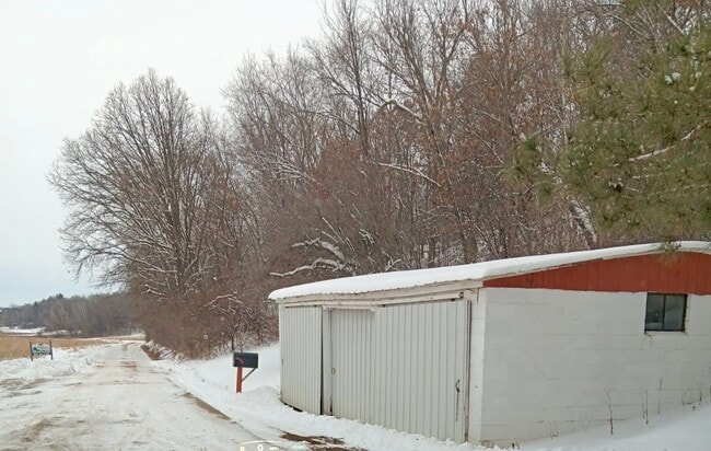 Photo - 14242 Hein Ln