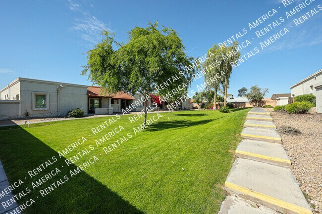 Building Photo - 10815 W Northern Ave Unit 104 Rental