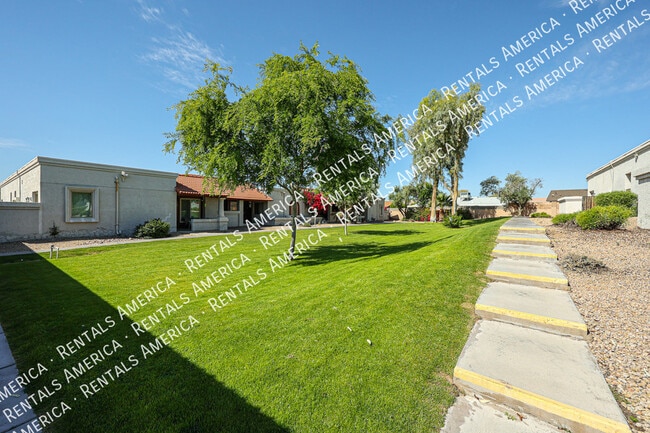 Building Photo - 10815 W Northern Ave Rental