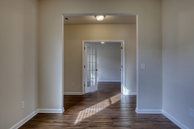 Photo - 13918 Brooks Dr