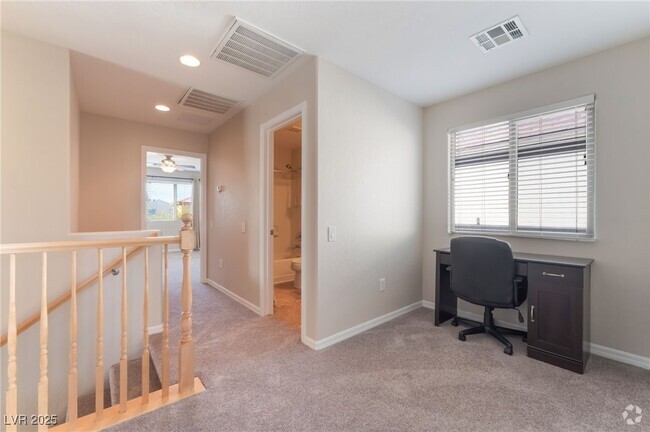 Building Photo - 4405 Penguin Ave Rental