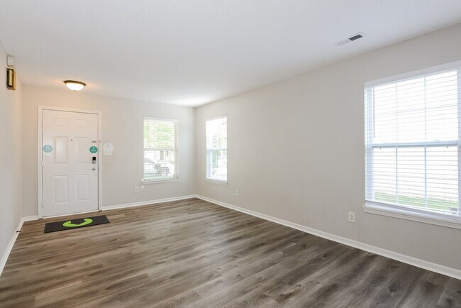 Photo - 7148 Kimble Dr