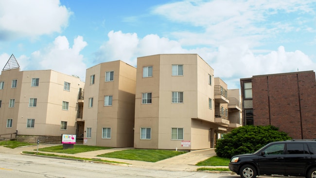 907 W Oregon