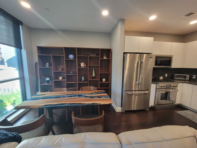 Photo - 350 Oliver Ave Unidad 1208