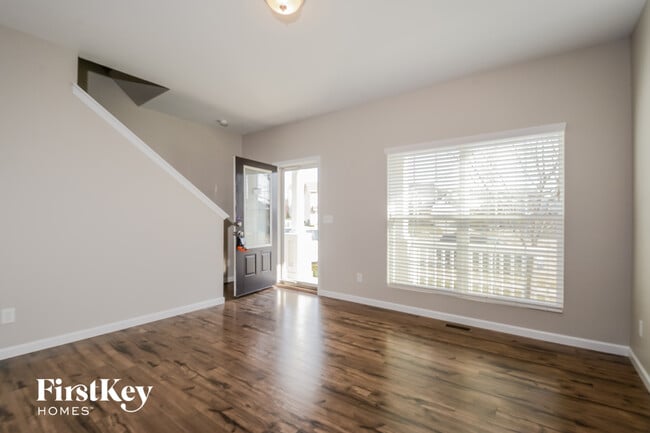 Photo - 121 Siena Dr