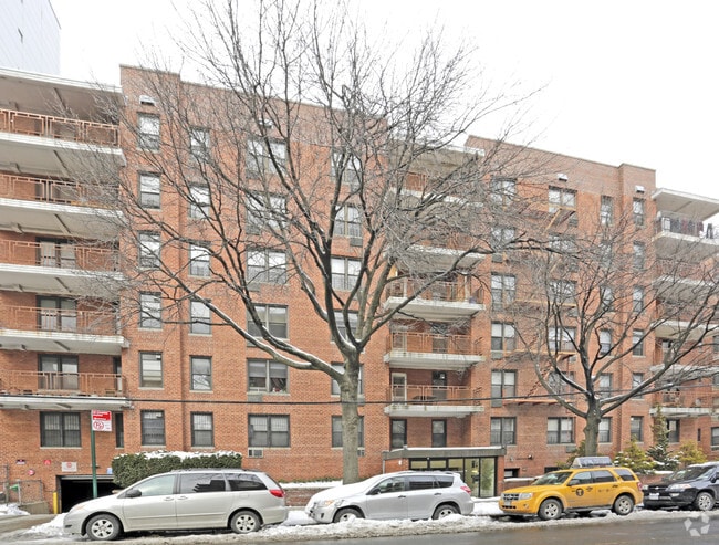 Photo - Franklin Avenue Corp Apartments