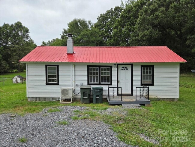 Building Photo - 2128 Hodgin St Rental