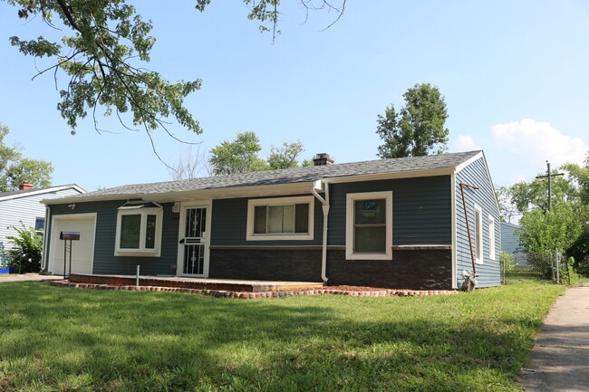 Building Photo - 22407 Strassburg Ave