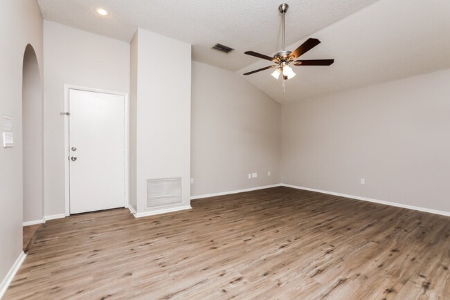 Photo - 3304 S St Lucie Dr Casa