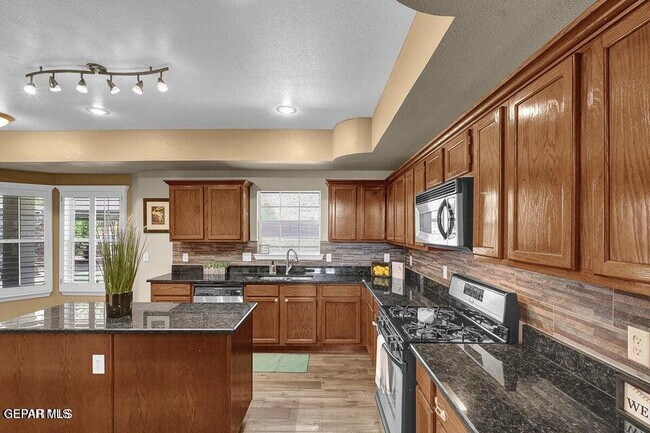 7311 Corona Del Sol Dr