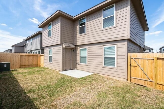 Photo - 18611 Parma Creek Trail