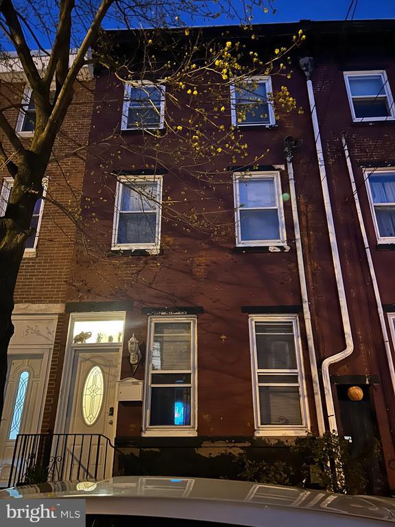 Building Photo - 1515 N Lawrence St Rental