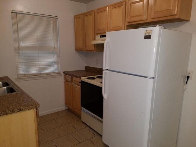 Photo - 1026 Southpark Dr Unit 6