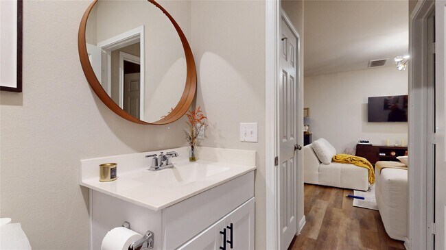 Building Photo - 14526 Chasing Bend Dr